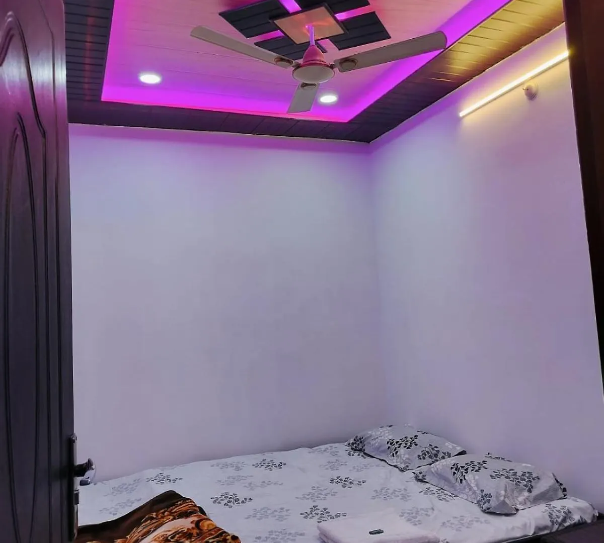 Shree Laxman Residency Apartment Varanasi