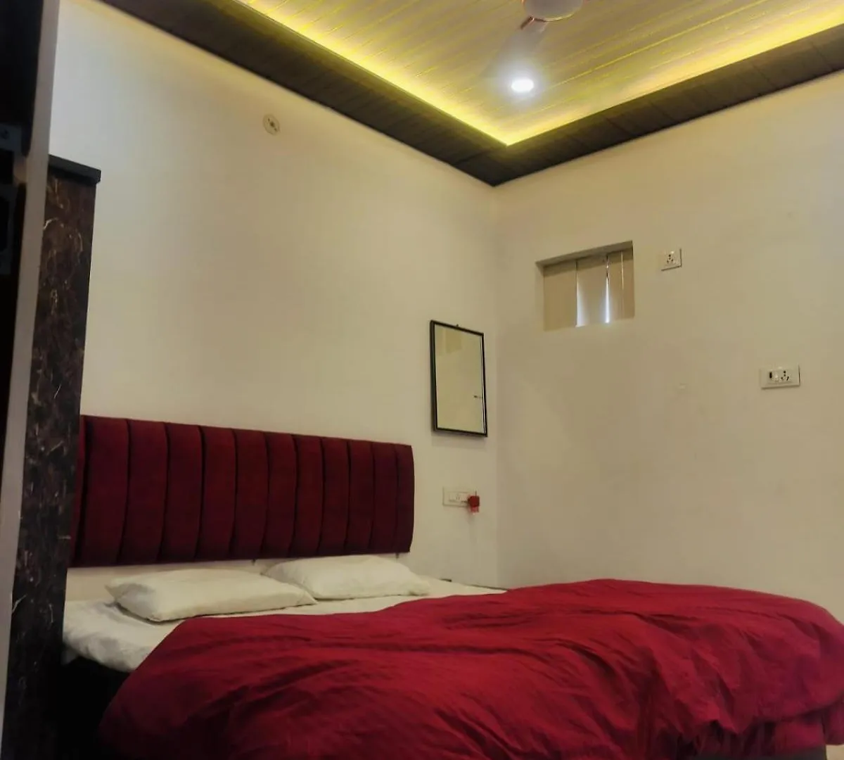 Homestay Shree Laxman Residency Apartment Varanasi