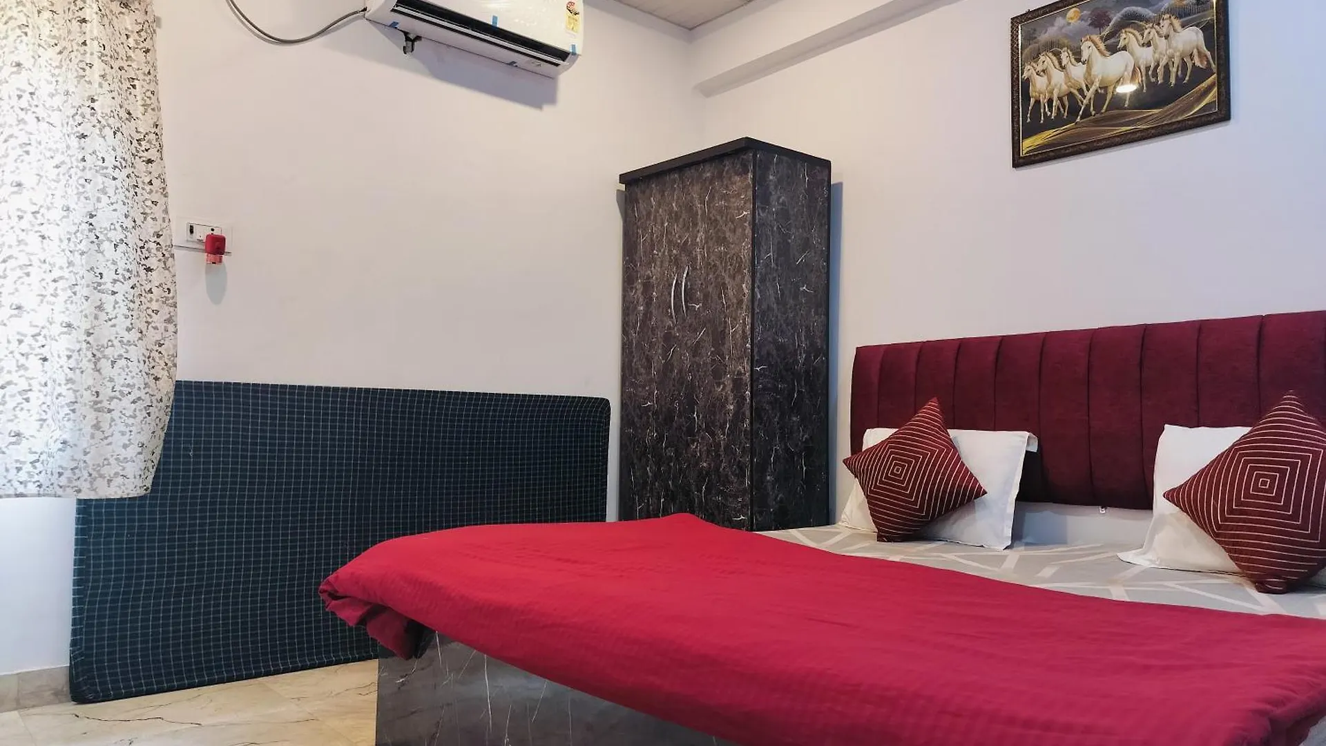 Homestay Shree Laxman Residency Apartment Varanasi
